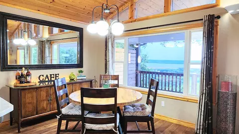 Dining - 981 Skyview Dr, Branson, MO 65616 photo 3 of 3