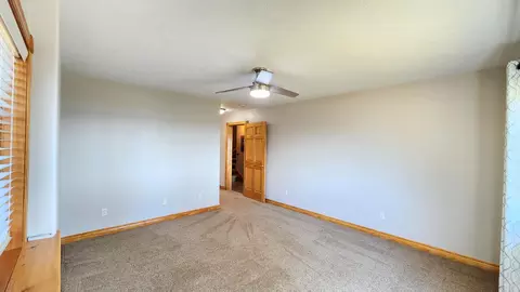 Bedroom - 981 Skyview Dr, Branson, MO 65616 photo 6 of 9