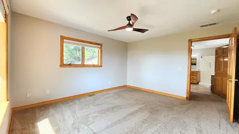 Bedroom - 981 Skyview Dr, Branson, MO 65616 photo 1 of 9