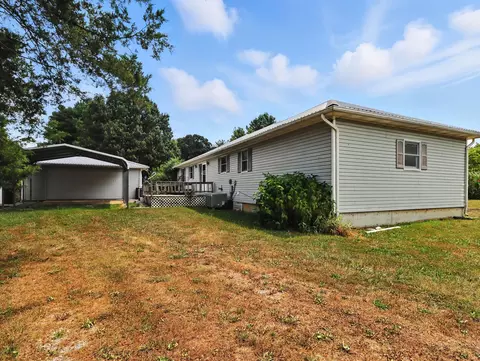 Exterior - 100 Pennycuick Dr, Mountain View, MO 65548 photo 6 of 7