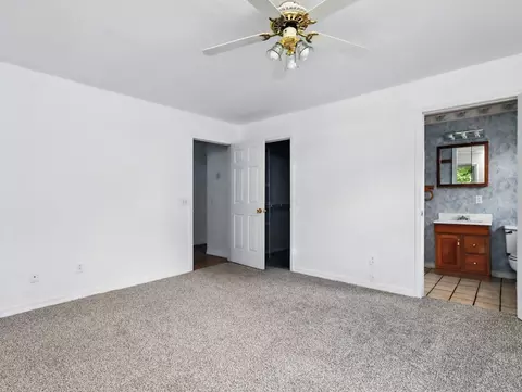 Bedroom - 100 Pennycuick Dr, Mountain View, MO 65548 photo 6 of 6