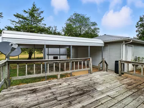 Exterior - 100 Pennycuick Dr, Mountain View, MO 65548 photo 3 of 7