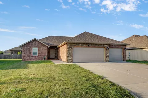 875 E Scott Wayne Dr, Nixa, MO 65714 photo 2
