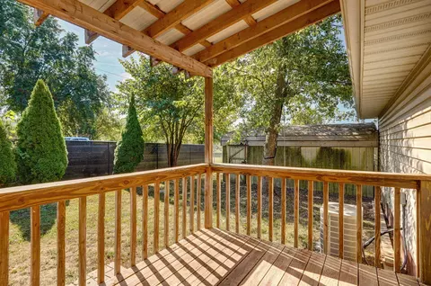 520 Johnson Ave, Sparta, MO 65753 photo 24