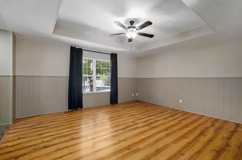 520 Johnson Ave, Sparta, MO 65753 photo 7