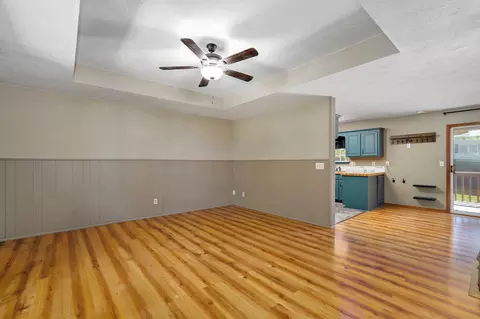 520 Johnson Ave, Sparta, MO 65753 photo 8