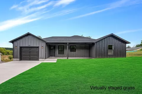 150 Persimmon St, Rockaway Beach, MO 65740