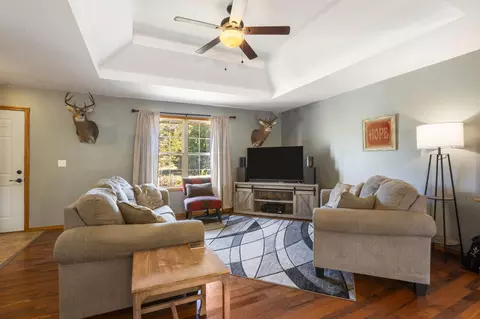 210 W Warren Ave, Ozark, MO 65721 photo 4