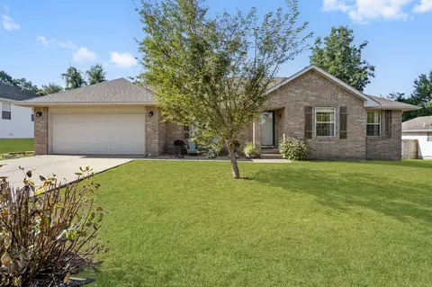 210 W Warren Ave, Ozark, MO 65721 photo 2