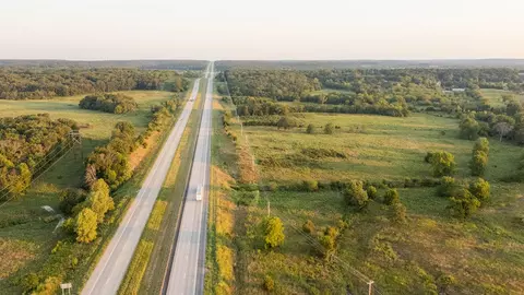 000 Highway B, Bolivar, MO 65613