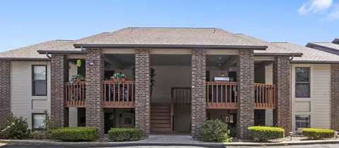 91 Port Dr #6, Kimberling City, MO 65686