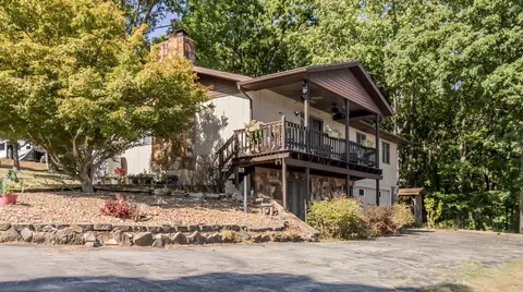 51 Stonemont Rd, Blue Eye, MO 65611