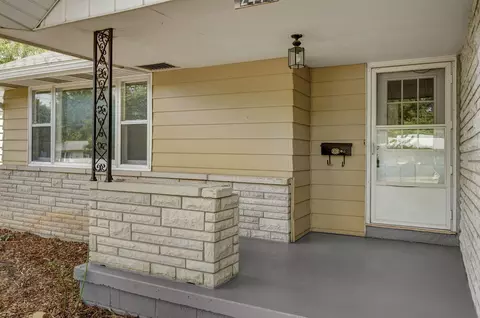 2444 N Franklin Ave, Springfield, MO 65803 photo 4