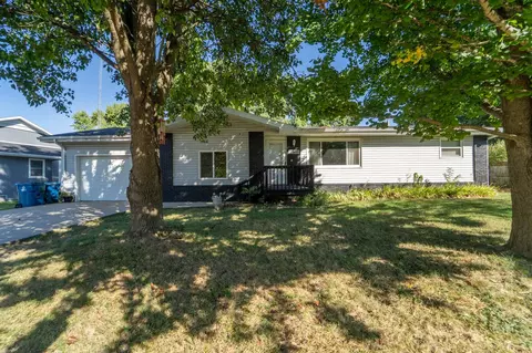 4029 W Magnolia Dr, Battlefield, MO 65619