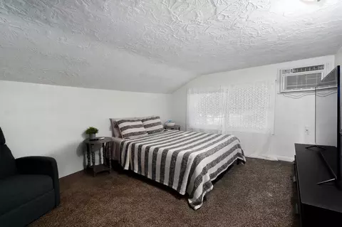 219 W Seminole St, Springfield, MO 65807 photo 24