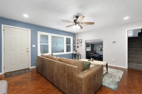 219 W Seminole St, Springfield, MO 65807 photo 3