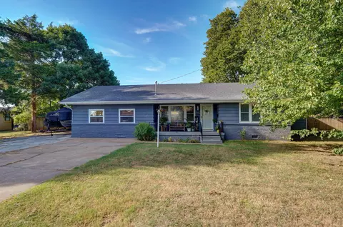 219 W Seminole St, Springfield, MO 65807