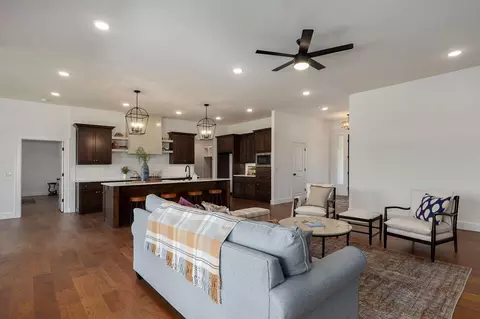 1756 N Marlowe Ave, Springfield, MO 65802 photo 9