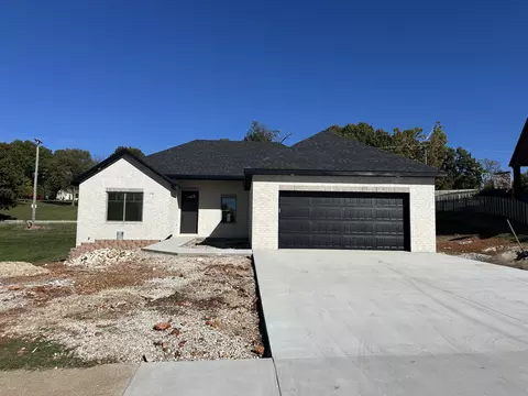1539 W Gaslight Dr, Springfield, MO 65810 photo 1