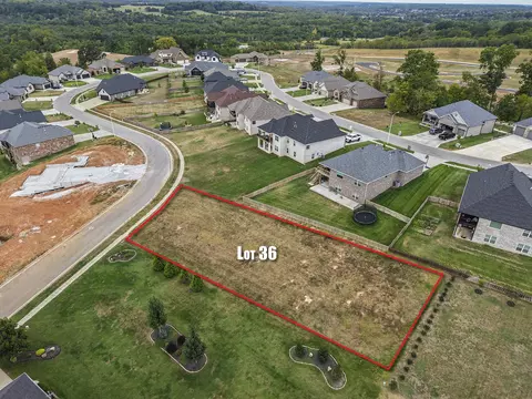 1633 W Silver Oak Dr, Springfield, MO 65810 photo 3