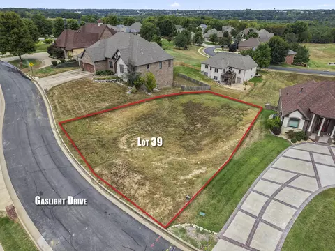 1532 W Gaslight Dr, Springfield, MO 65810