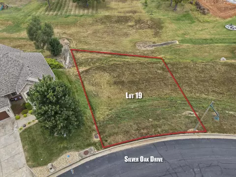 1494 W Silver Oak Dr, Springfield, MO 65810 photo 1
