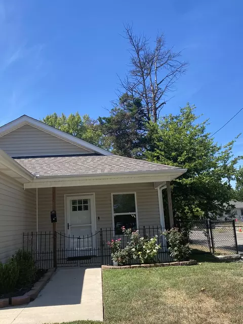 1402 S Byers Ave, Joplin, MO 64804
