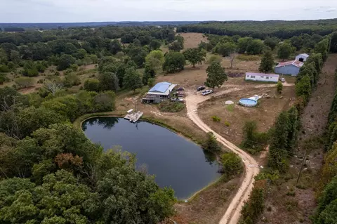 3723 Weaver Rd, Grovespring, MO 65662
