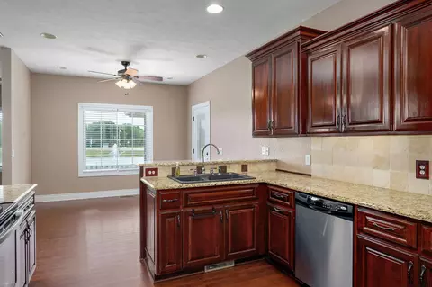 4566 E Kentbrook Dr, Springfield, MO 65802 photo 15