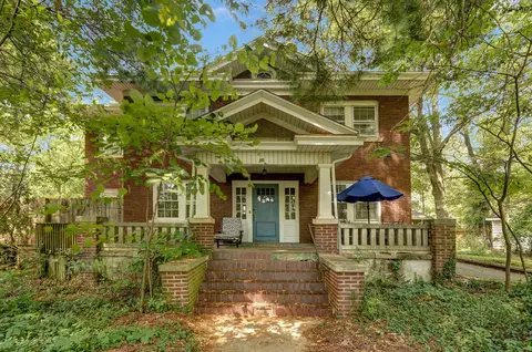 1657 S Kimbrough Ave, Springfield, MO 65807