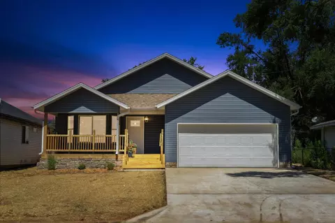 2531 W Lombard St, Springfield, MO 65802