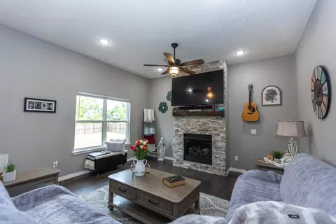 233 W Canterbury Ln, Willard, MO 65781 photo 32