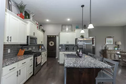 233 W Canterbury Ln, Willard, MO 65781 photo 16