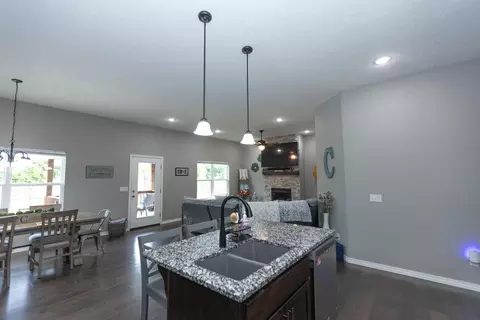 233 W Canterbury Ln, Willard, MO 65781 photo 27