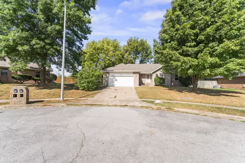 2503 N Clifton Ave, Springfield, MO 65803