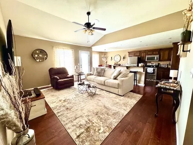 Living - 692 N Galileo Dr, Nixa, MO 65714 photo 1 of 3