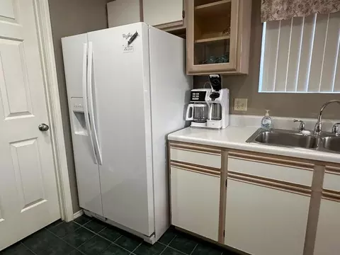 Kitchen - 2700 Green Mountain Dr #3, Branson, MO 65616 photo 4 of 11
