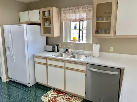 Kitchen - 2700 Green Mountain Dr #3, Branson, MO 65616 photo 9 of 11