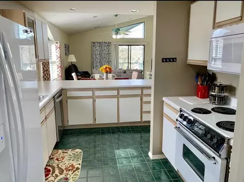 Kitchen - 2700 Green Mountain Dr #3, Branson, MO 65616 photo 11 of 11