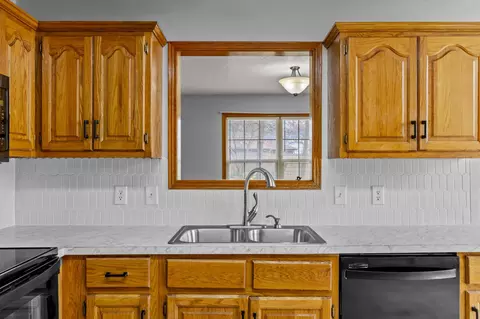 826 S Pershing St, Willard, MO 65781 photo 10
