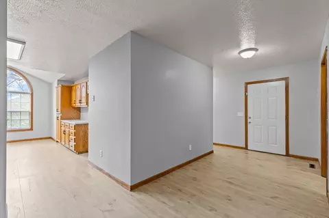 826 S Pershing St, Willard, MO 65781 photo 3
