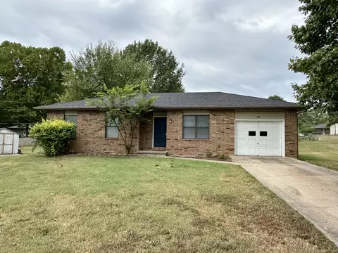 2130 E Redwood St, Republic, MO 65738 photo 1