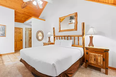 Bedroom - 237 Oakridge Rd #2, Branson, MO 65616 photo 4 of 5