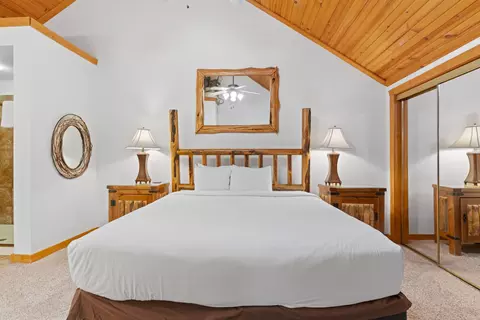 Bedroom - 237 Oakridge Rd #2, Branson, MO 65616 photo 3 of 5
