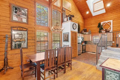 Dining - 237 Oakridge Rd #2, Branson, MO 65616 photo 4 of 4