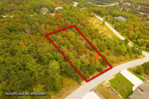 207 Black Forest Ln, Branson West, MO 65737