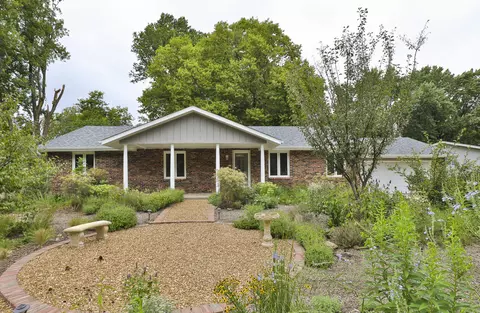 2669 S Catalina Ave, Springfield, MO 65804