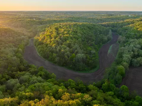 13760 Junction Rd, Eldridge, MO 65463