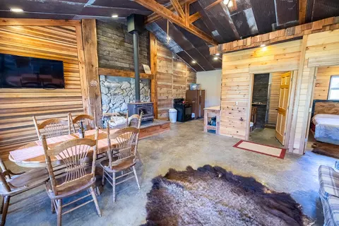 Dining - 13760 Junction Rd, Eldridge, MO 65463 photo 3 of 3