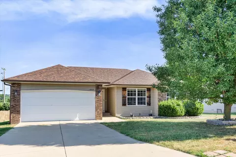 1603 W Robin St, Ozark, MO 65721 photo 2